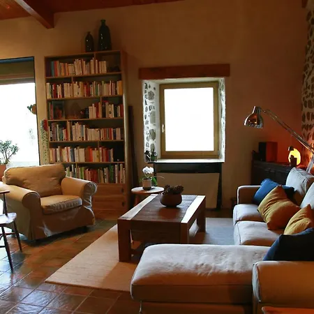 Le Nid Des Combes Holiday home *